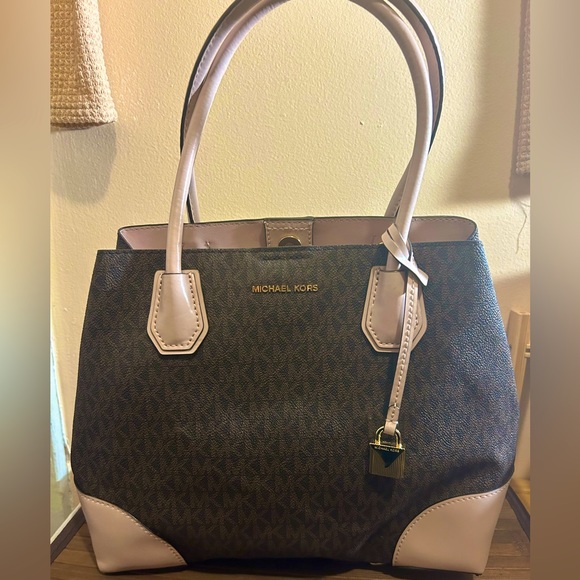 Michael Kors shoulder bag - Picture 1 of 7